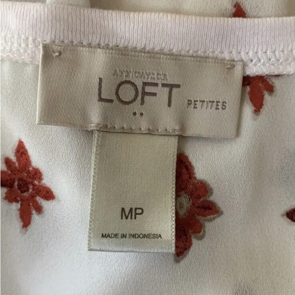 Ann Taylor Loft Semi Sheer Tank Top with pocket 100% Polyester women's MP - Picture 8 of 12